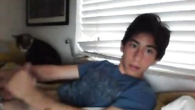 Gay Cum Boy: Hot Solo Action