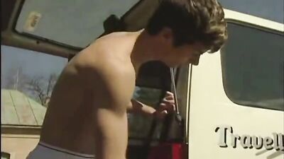 Bareback Car Sex: Cum Shots Oral!