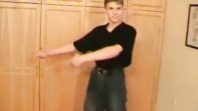 Alberts Hot Solo Fun - 19Nitten Dancing Boy