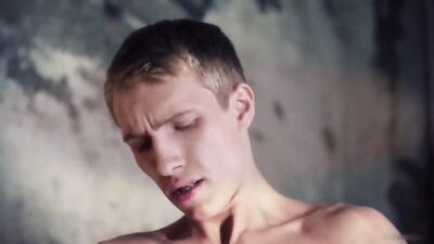 Twink Threesome Frenzy - Exploring New Heights!