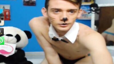 Colombian Webcam Boy: Steamy Online Encounters