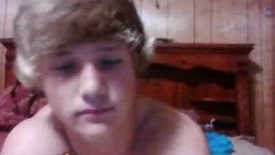 Blonde Beauty Webcam Showdown: Built Blonde 18yo vs. Hunky Honey Solo!