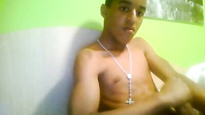 Hot Latino: Steamy Threesome with Muscular Men!