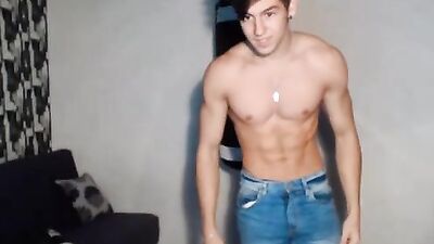 Muscle Hunks Strike Back: 18yr Old Bodybuilder Models Underwear!
