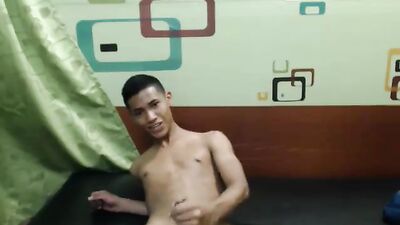 Big Cocks Cam Boy: The Ultimate Gay Porn Experience!