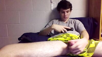 Webcam Wanking & Handjobs: Brodsterr Returns!