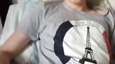 Young Amateur Cumshots on Web - A Sensual Experience