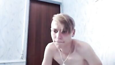 Sexy Dance 2 - Camshow Revamped: Amateur Blond Boys Handjob Solo Web-Cam!
