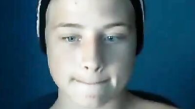 Discover the Hidd*en Blue-Eyed Webcam Boy!