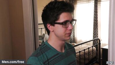 BIG COCKS: CUTE GAY NERD GETS HUNKS ASS FUCKED - a hot new release!