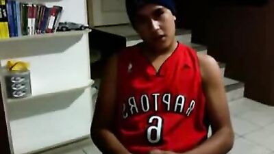 Latin Stallion Web-Cam Jerk-Off Show