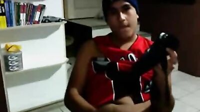 Latin Stallion Web-Cam Jerk-Off Show