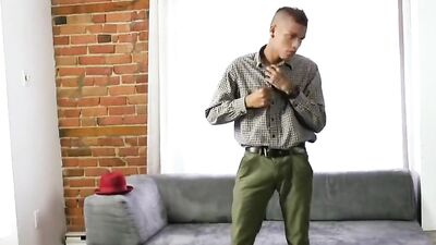 Tattooed Latino Twink Cum Shots Handjob: The Ultimate Latin Experience!