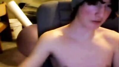 Gay Skater - Solo Web-Cam Adventures: A Hot Gay Porn Video!