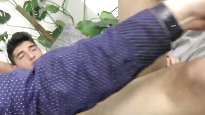 Muscle-Worship and Handjob Reloaded - Amateur Cum Shots