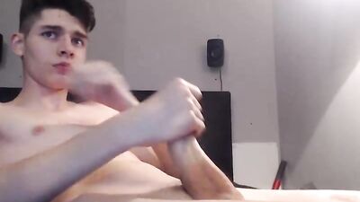 Gay Porn: Cum Shots and Amateur Handjobs!