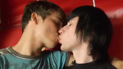 Gay Porn: Big Cocks Cum Shots Oral Hand Work Break