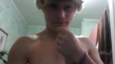 Blonde Web-Cam Solo: The Ultimate Built Body