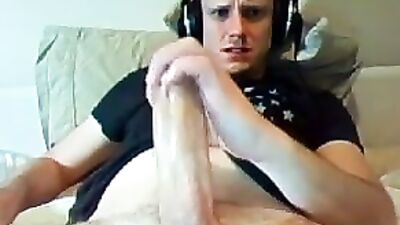 Big Cocks Cum Shots: The Ultimate Web-Cam Experience!