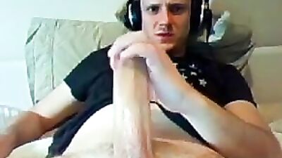 Big Cocks Cum Shots: The Ultimate Web-Cam Experience!