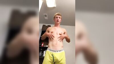 Bareback Ass Booty - Shows off his booty