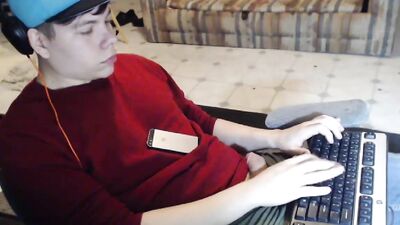 Keyboard Cummer: A Solo Web-Cam Experience