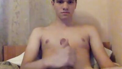 Self-Cumming Hottie: Cum on My Own Face!