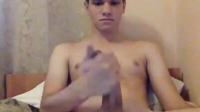 Self-Cumming Hottie: Cum on My Own Face!