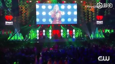 The Divine Mariah Carey: The Ultimate Gay Christmas Fantasy!
