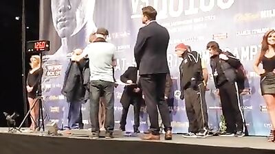 Straight Boxing Muscle Boys: Weight Control Before the Match!