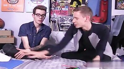 Young French College Boys Frenzy: Unleashing the Beast in Bedroom Affairs!