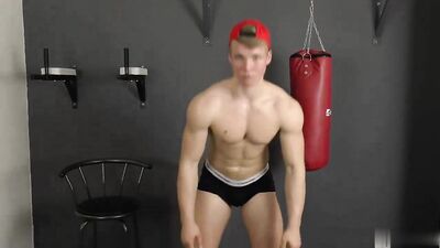 Muscle Fetish: Dennizs Bodybuilding Showcase