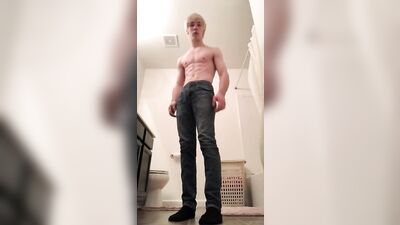 Muscle Hunt - Blonde Beast Exposed