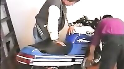 Bikers Revenge: Amature Bareback Cum Shots!