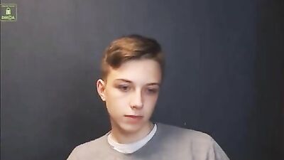 Getting Himself Smooth: The Ultimate Gay Beauty