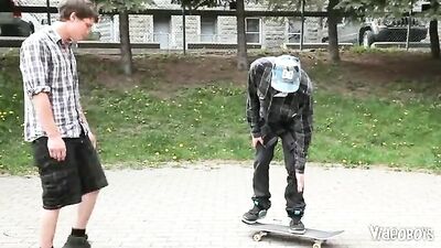 Gay Skateboarding Twink Porn - Friendly Shirtless Tricks in the Park
