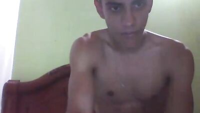 Amature Latino Solo: Aaronmodels Sizzling Gay Porn Adventure