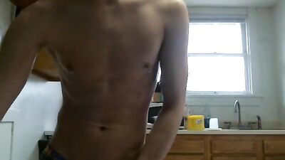 Twink Chef in the Kitchen: Hung and Naked on Cam4