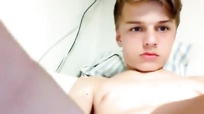 Blonde Blowjobs: The Fantastic Cuties Hot Cam Show!