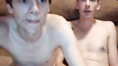 Web-Camming Gay Duo: Action Oral Delights