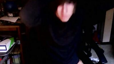 Gay Porn Home Alone! - Straight Amateurs