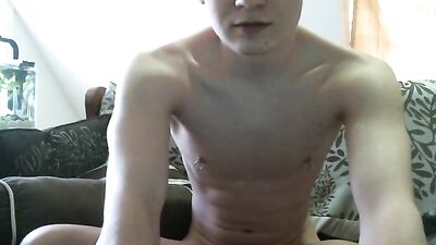 Twink Cock Tease on Webcam: Bigger and Better!
