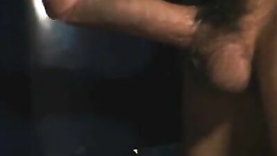 Gangbang in the Dark Room - Ertwyw