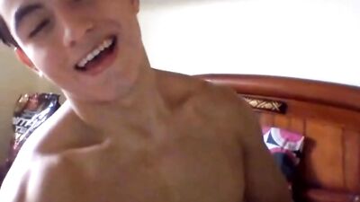 Hot Latino Handjob Amateurs: Explosive Threesome with Muscular Studs!