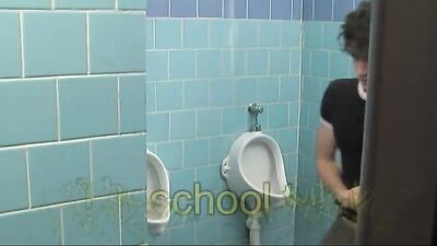 Toilet Splash! - Action Amature Bareback Boys in the Bathroom!