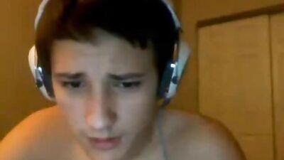 Exploring the Wild Side: Hot College Twinks Explosive Cum Shot Solo!