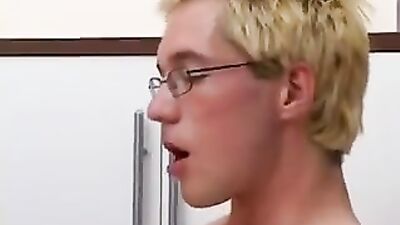 Blondie Bareback Cum Shots Oral Fuck: Unleash Your Inner Beast!