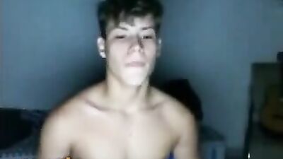 Young Latino Amateur: A Passionate Solo Adventure!