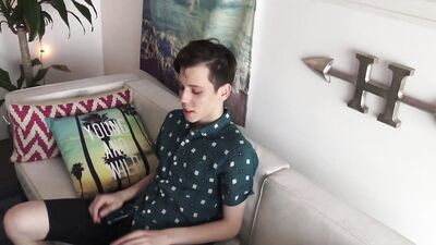 Wanking Devin Returns: Big Cocks and Cum Shots Reignite in Gay Porn Video