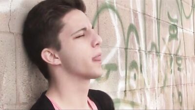 Bareback is so Hot: Cum Shots and Oral Delights!